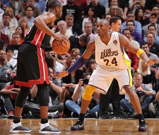 成人头或塔 成人头或塔